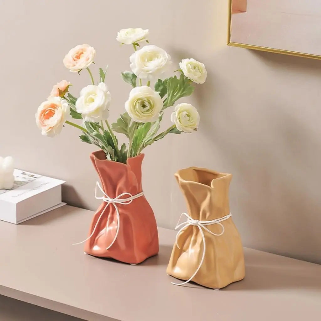 Auri Ceramic Drawstring Rope Vase